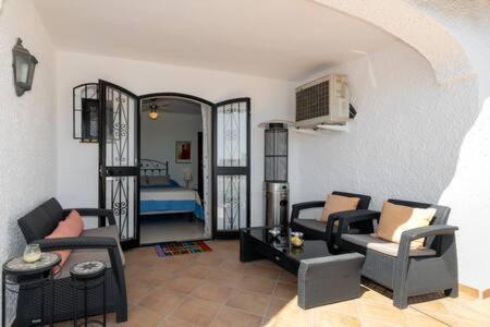 נרחה Hermosa Casa Con Terraza E Increibles Vistas Al Mar Y La Montana מראה חיצוני תמונה