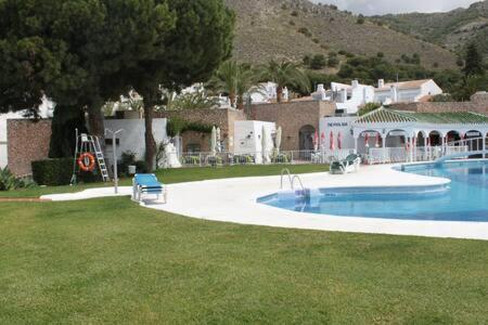 נרחה Hermosa Casa Con Terraza E Increibles Vistas Al Mar Y La Montana מראה חיצוני תמונה